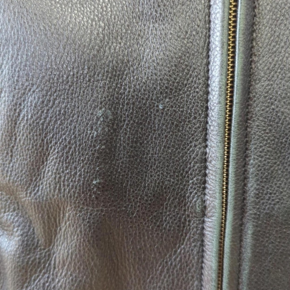 Men’s Large Black Danier leather bomber jacket with zipper closure and pockets - Picture 3 of 7